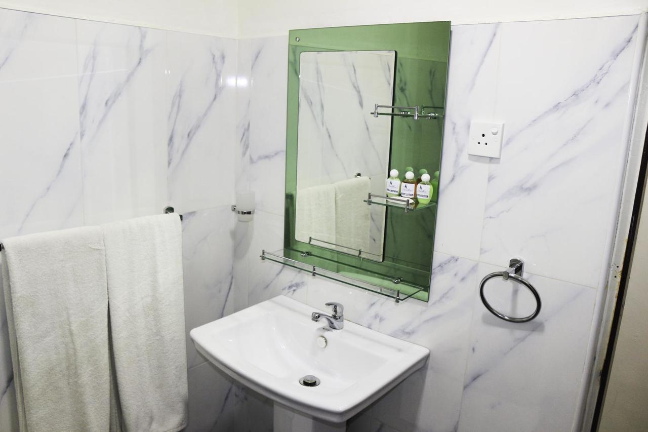 Yoho Travellers Residence Kandy Zewnętrze zdjęcie
