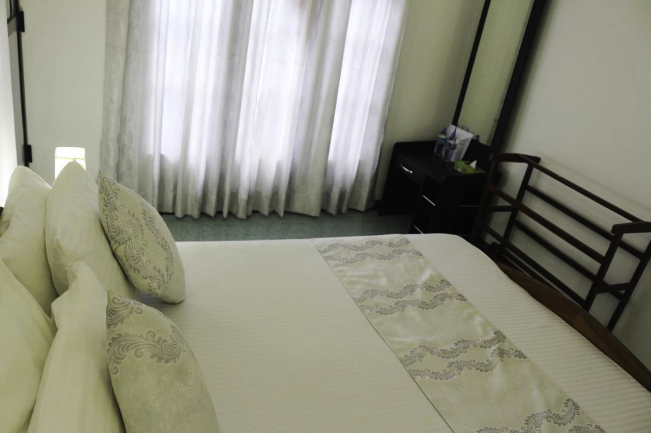 Yoho Travellers Residence Kandy Zewnętrze zdjęcie
